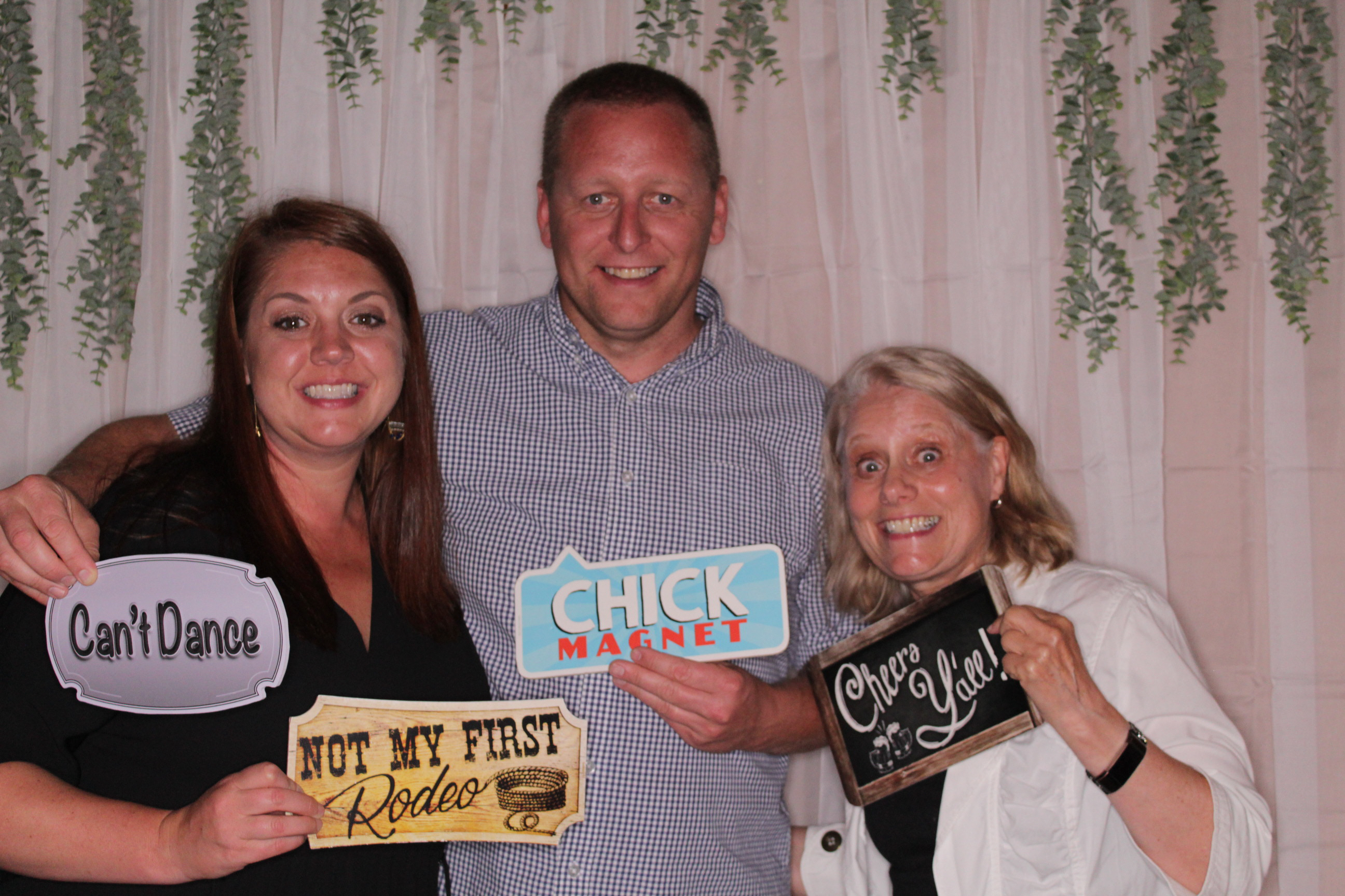 Carson and Harlie's Wedding | View more photos from the event at gallery.photoboothbillings.com/u/PhotoBoothBillings/Carson-and-Harlies-Wedding